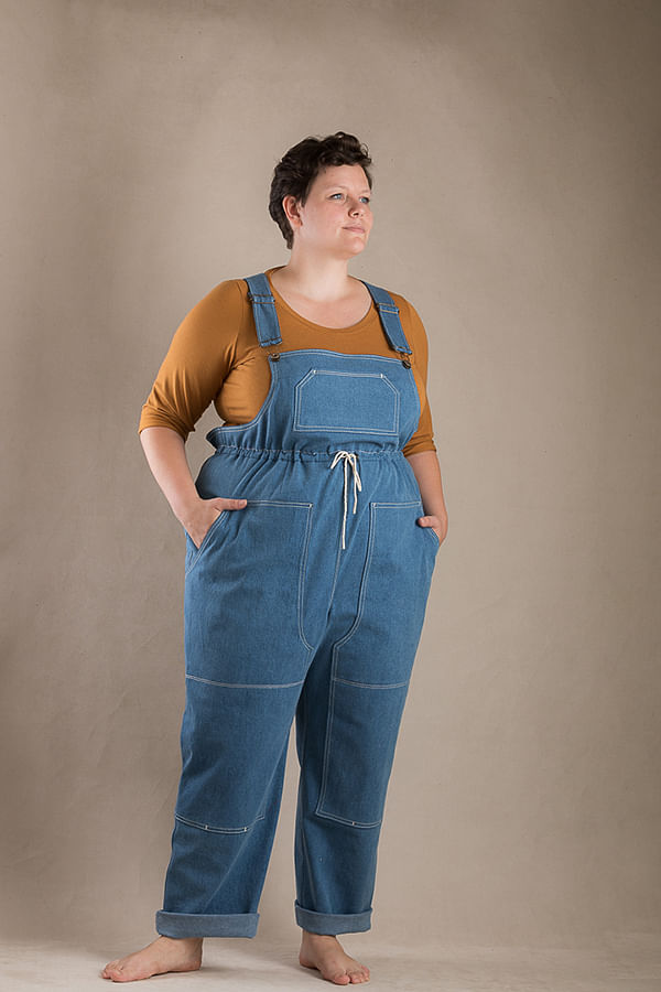 Image d'une salopette en jeans stretch bleu